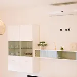 Nina Apartament *